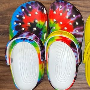 Tye dye crocs size 8 woman’s